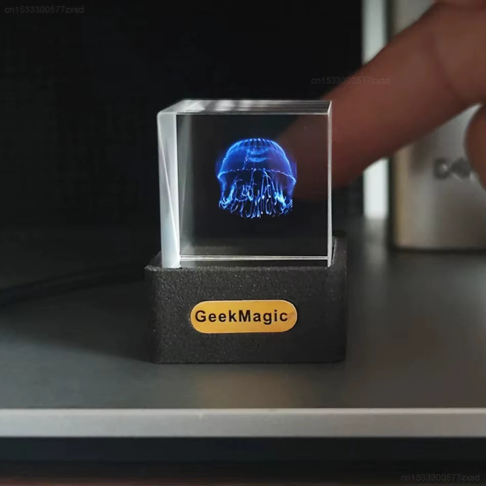 Giftora™ Prism Cube Display